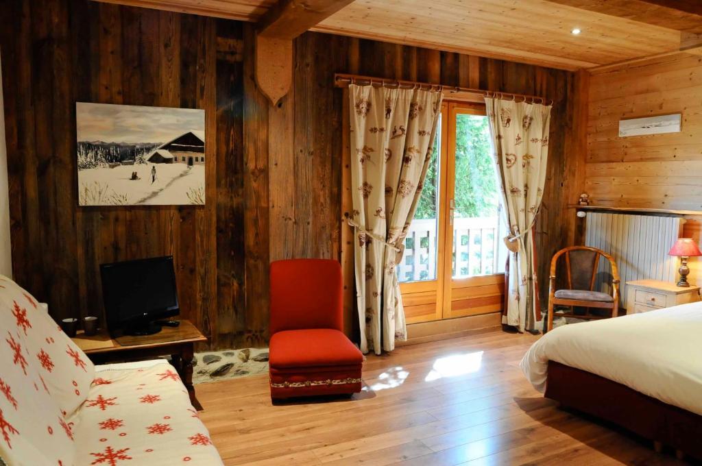 La Ferme D Emilienne Bed & Breakfast Sallanches Room photo