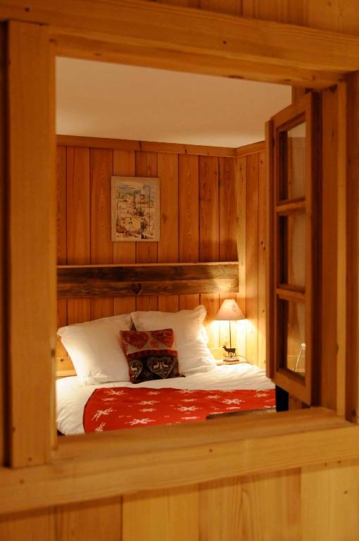 La Ferme D Emilienne Bed & Breakfast Sallanches Room photo
